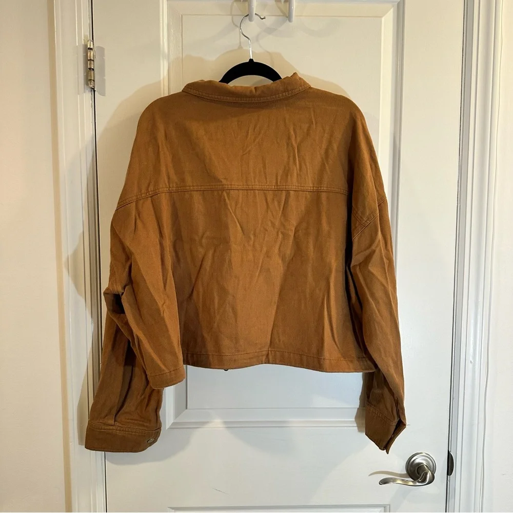 Forever 21 Plus Cropped Jacket in Tan Canvas - Picture 9 of 12